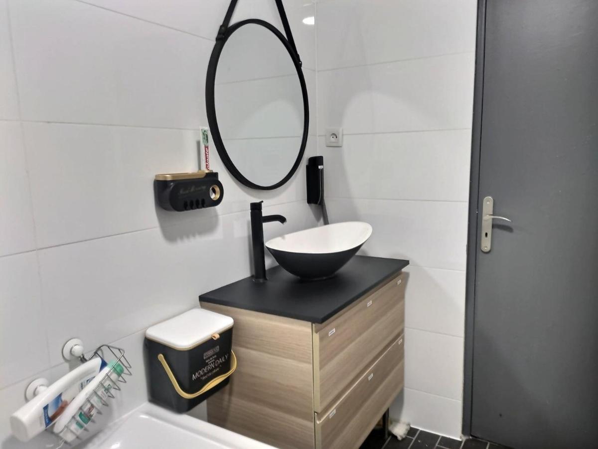 Chambre Privee 23M - Canape Lit - Wifi - Appart 120M Woippy Exterior foto